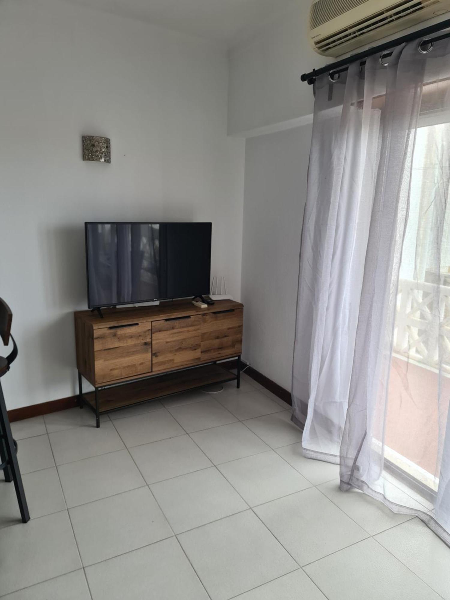 1 Bedroomed Apartment - Ocean View - Oura - Beach Албуфейра Екстериор снимка